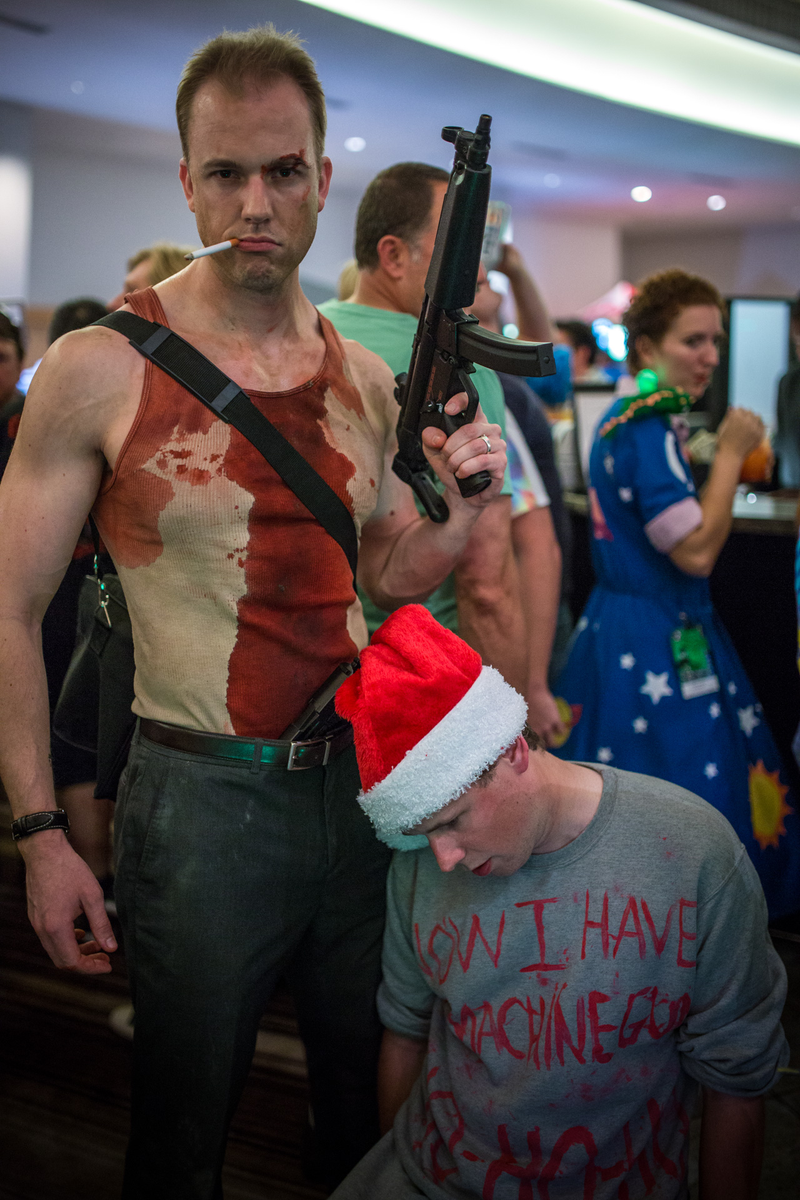 Illustration for article titled Dragon Con Day 4: No Sleep, Sore Feet, and Still Going With Great Costumes